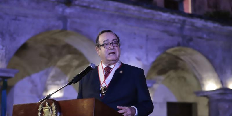 Presidente Alejandro Giammattei