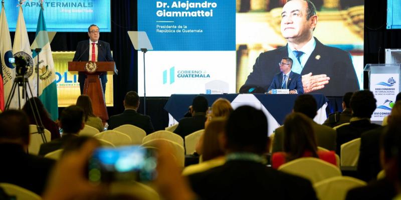 Presidente Alejandro Giammattei 