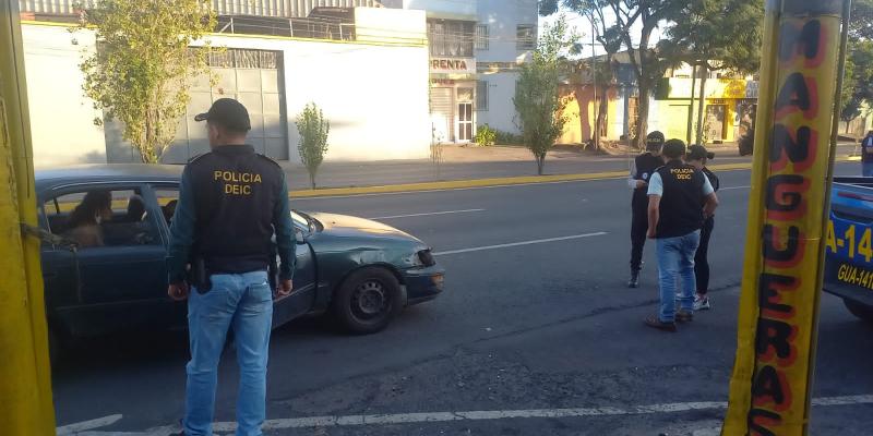 Operativos de inspección a taxistas deja una captura