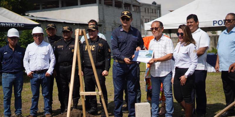Autoridades de Gobernación inician sexto proyecto de estación  policial