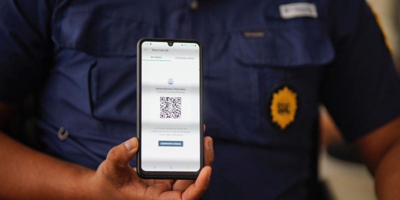 Sección de Antecedentes Policiales en Línea facilita obtención de documentos