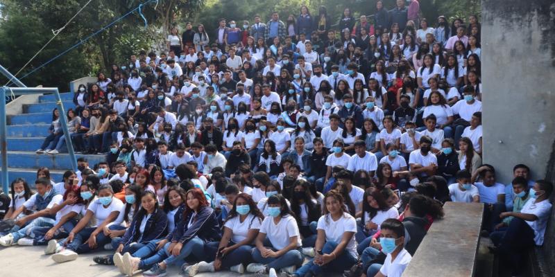 Nuevos Guardianes Ecológicos en San Pedro Ayampuc enfocan sus proyectos ambientales en la clasificación de desechos