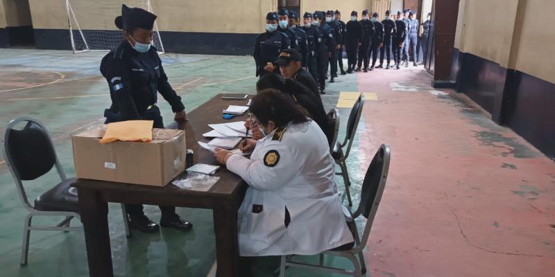 Alumnos de PNC reciben diagnósticos médicos