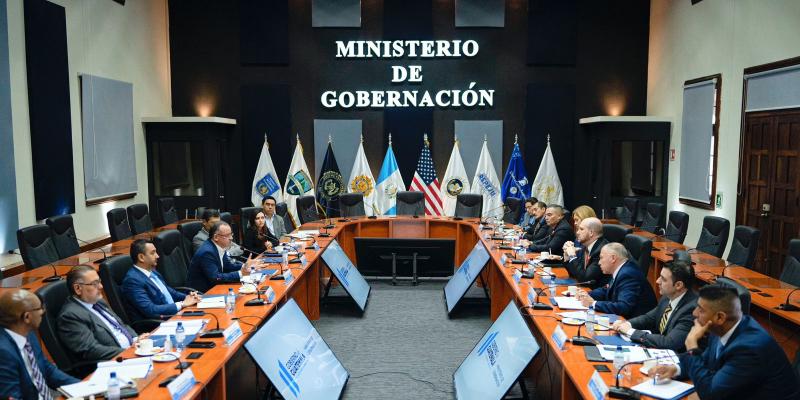 Refuerzan alianzas estratégicas para hacer frente a flagelo migratorio