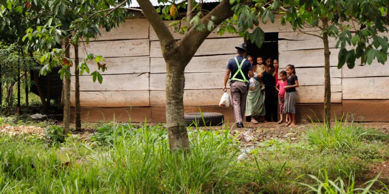 AYUDA HUMANITARIA A DAMNIFICADOS DE LA DEPRESIÓN TROPICAL JULIA
