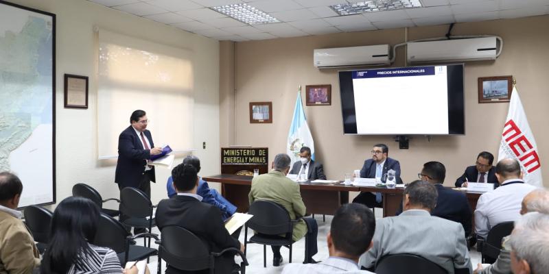 Propuestas de transportistas serán analizadas por el Ejecutivo