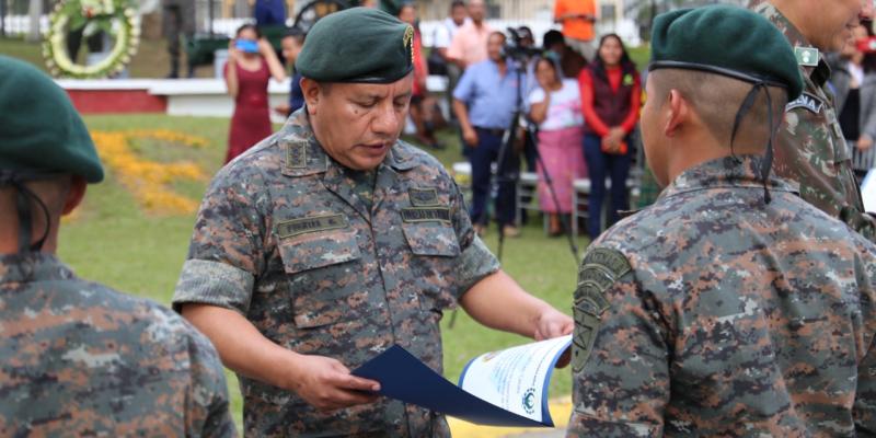 41 Soldados concluyen exitosamente el II Curso de Liderazgo Militar.