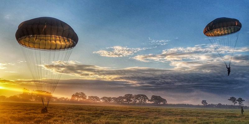 Ejército de Guatemala, concluirá curso de paracaidismo para civiles.