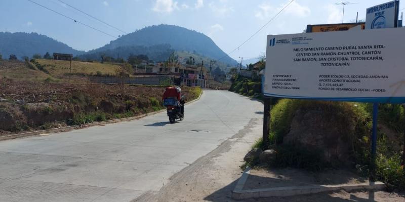 Fodes mejora calle en San Cristóbal Totonicapán, Totonicapán