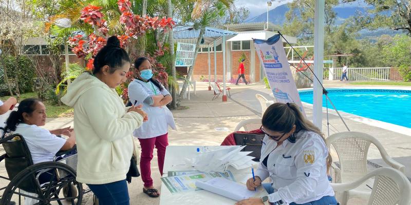 MARN capacita sobre el Reglamento 164-2021 a recicladores de cuatro departamentos