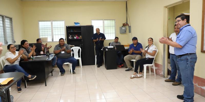 Ministro Gerson Barrios Garrido emprende gira ministerial en Petén