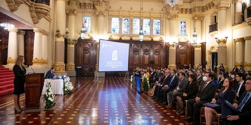 La presentación se realizó ante varias autoridades en el Palacio Nacional de la Cultura