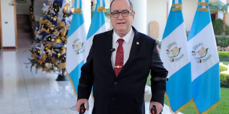 En Consulta con el Dr. Giammattei