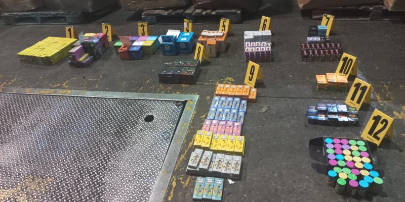 PNC decomisa marihuana trasladada como encomienda en contenedor