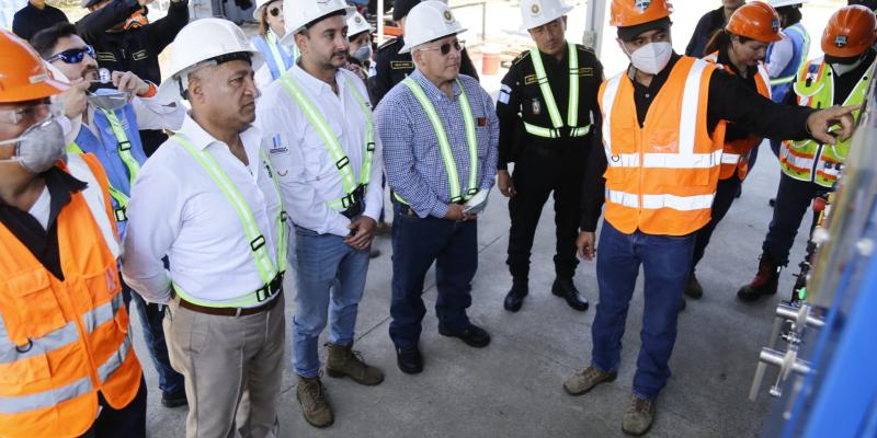 Delegación ecuatoriana conoce el trabajo de destrucción de precursores químicos