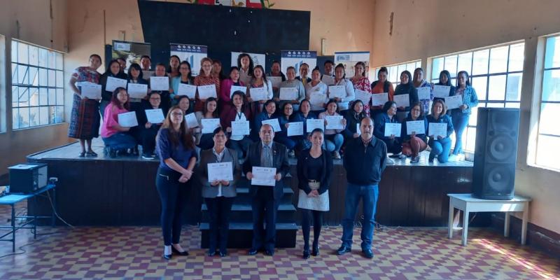 Empleados públicos de San Marcos son certificados en educación ambiental y cambio climático