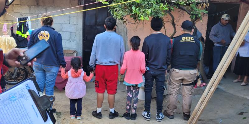 Diligencias permiten rescatar a menores que presuntamente eran explotados laboralmente