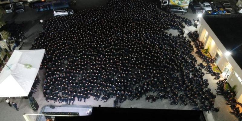 Autoridades del Mingob visitan a alumnos que están próximos a graduarse de agentes de PNC