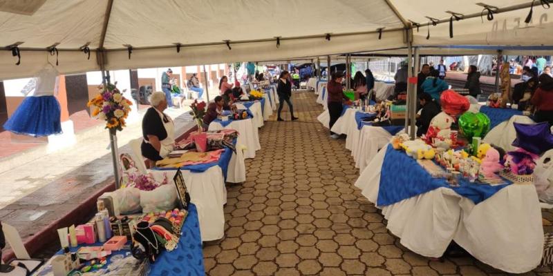 Diferentes emprendedores muestran sus productos en feria comercial en Mataquescuintla, Jalapa