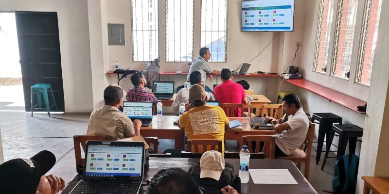 Instruyen sobre BiaWeb a personal de comunas de Jutiapa