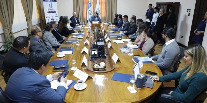 MARN lidera cumplimiento de la norma de simplificación de requisitos y trámites 