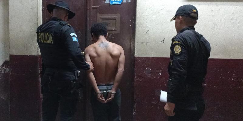 PNC intercepta a presuntos sicarios y evita ataque armado en Escuintla