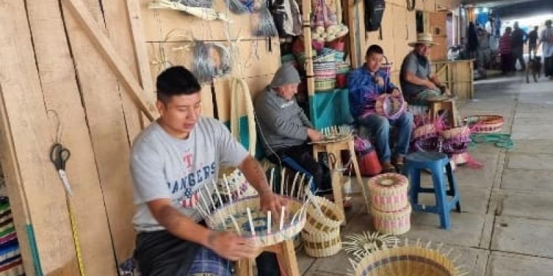 Imparten talleres de reinserción a privados de libertad