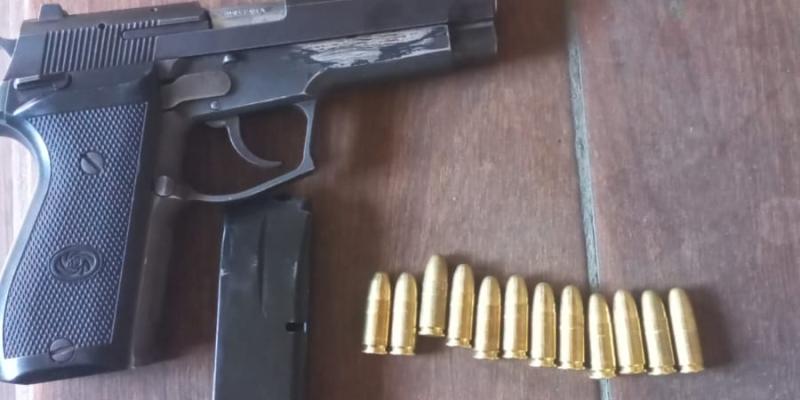 Implicados en asesinato de familia son puestos a disposición