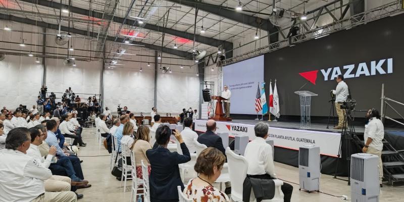 Presidente de la República Dr. Alejandro Giammattei, brinda su discurso en el inicio de operaciones de Yazaki