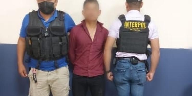 Guatemaltecos con alerta internacional son detenidos por Interpol