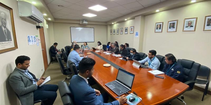 Vista general de la reunión realizada en el salón de los ministros, en MINECO.