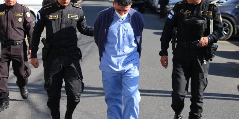 Investigarán ingreso de pandillero a centro hospitalario vestido de enfermero