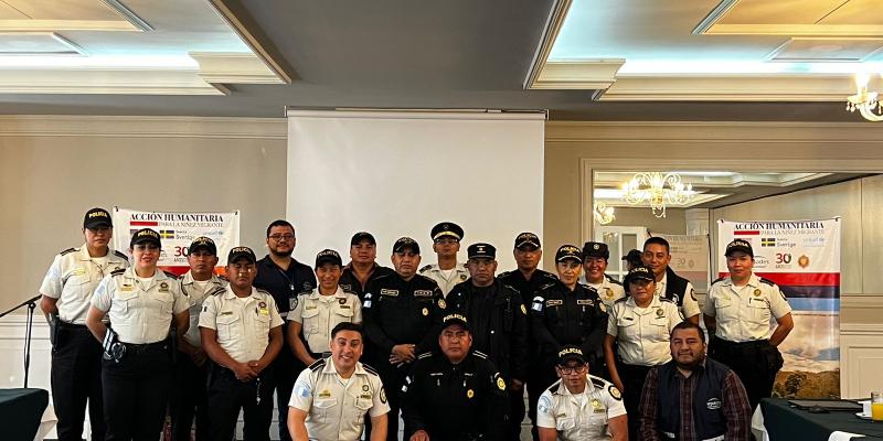 PNC capacita a agentes para atención de menores en situación de movilidad