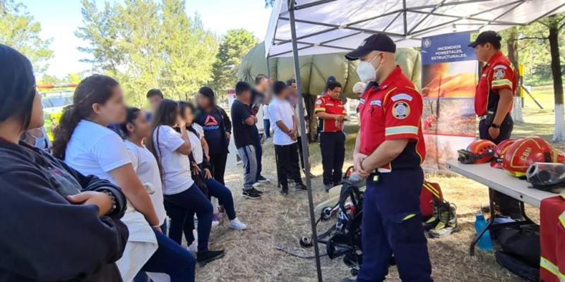 Los y las jóvenes disfrutaron la actividad