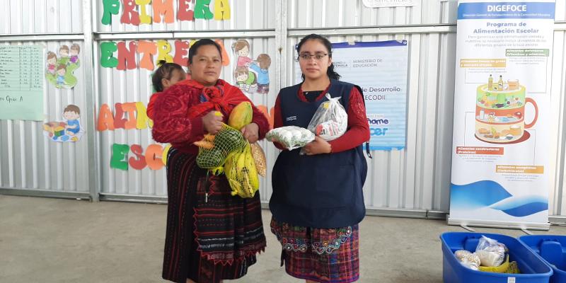 Madres de familia de CECODII reciben primera entrega de Alimentación Escolar