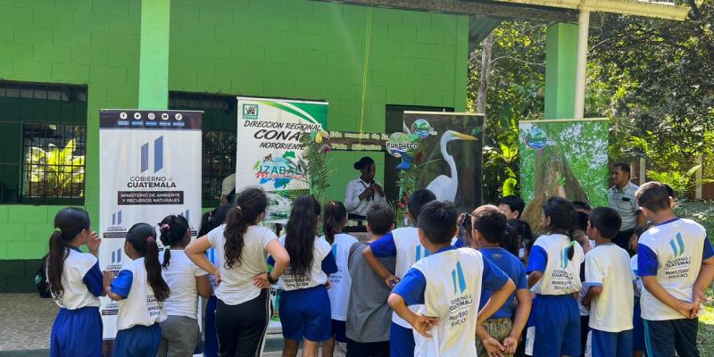Estudiantes de Izabal celebran el Día Internacional de la Vida Silvestre