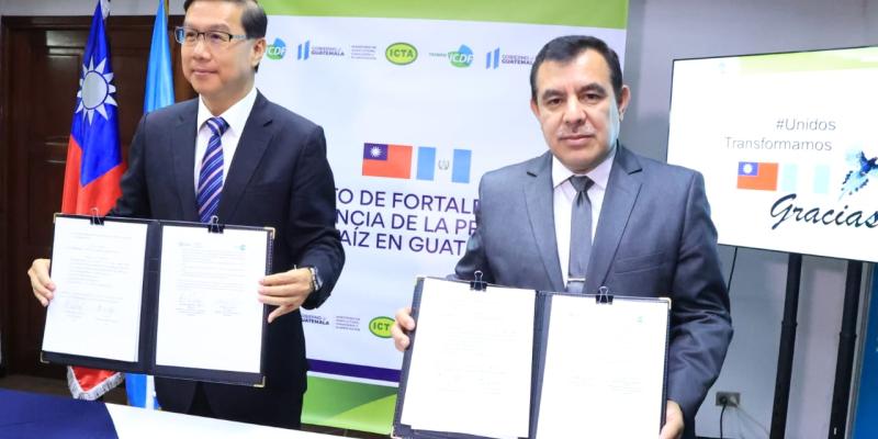 Firman convenio para fortalecer la producción de maíz en Baja Verapaz