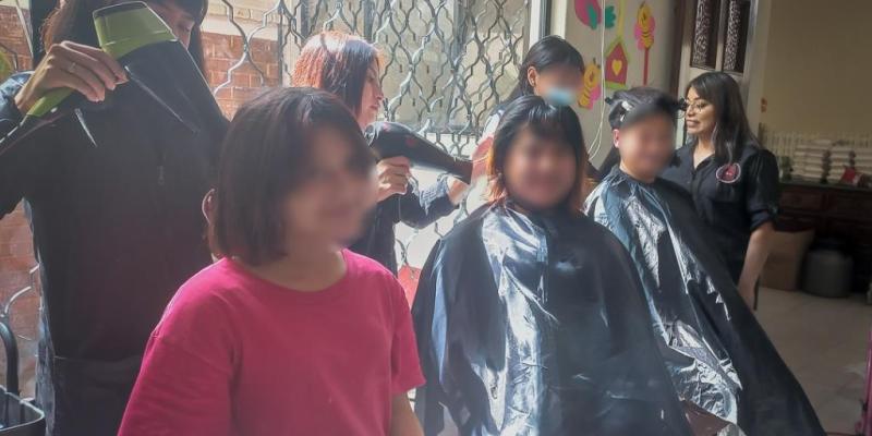 Las adolescentes tuvieron un momento de distracción