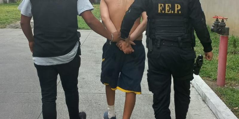 Investigadores remiten a presunto pandillero salvadoreño a migración