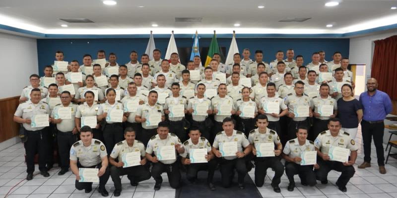 Formación de Policía Comunitaria refuerza estrategias para prevenir el delito