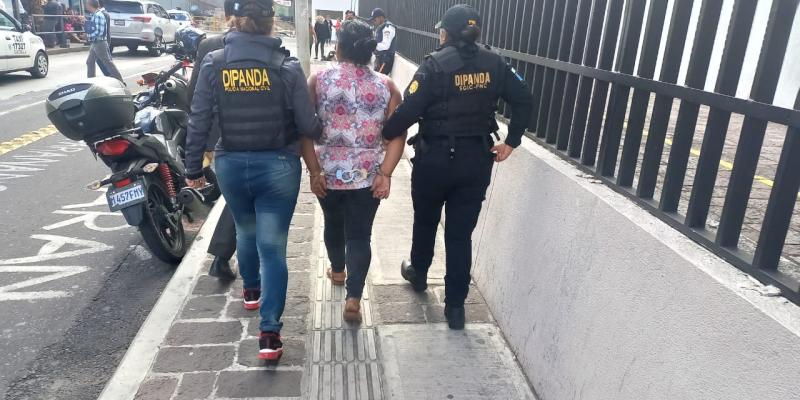 Detienen a mujeres que colaboraban con pandillas para cobro extorsión
