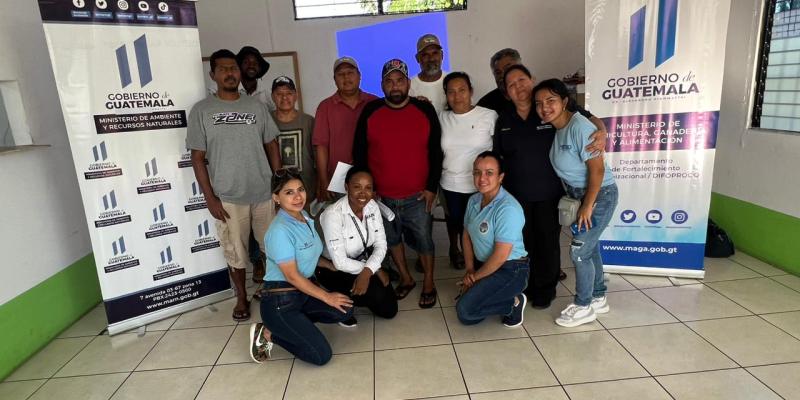 Pescadores de Izabal aprenden sobre conservación de ecosistemas marinos