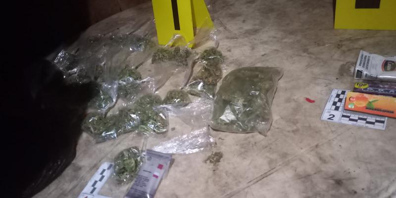 Allanan vivienda que funcionaba como centro de distribución de droga al menudeo