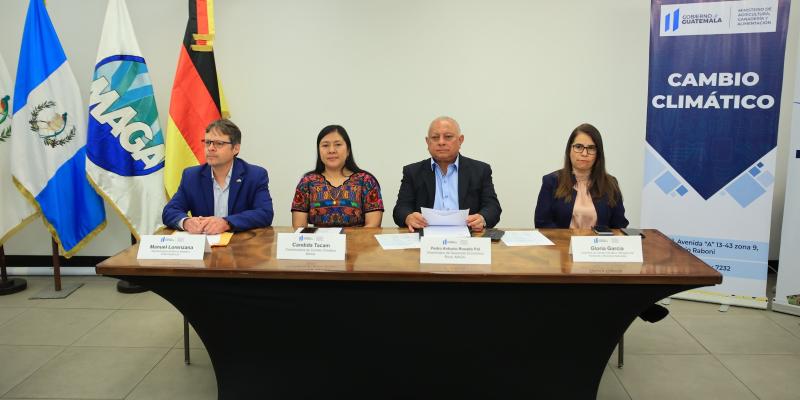 Guatemala realiza simposio de cambio climático y resiliencia de productores agrícolas