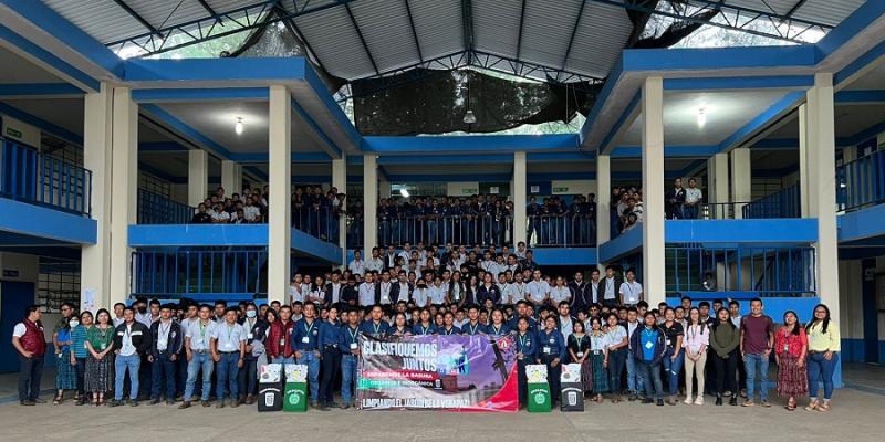 MARN capacita a 287 estudiantes de Alta Verapaz con el Reglamento 164-2021