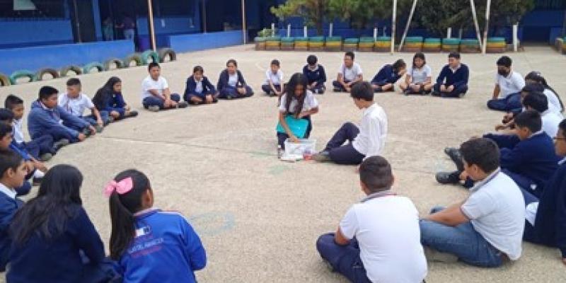 Estudiantes participan en el primer simulacro de terremoto 