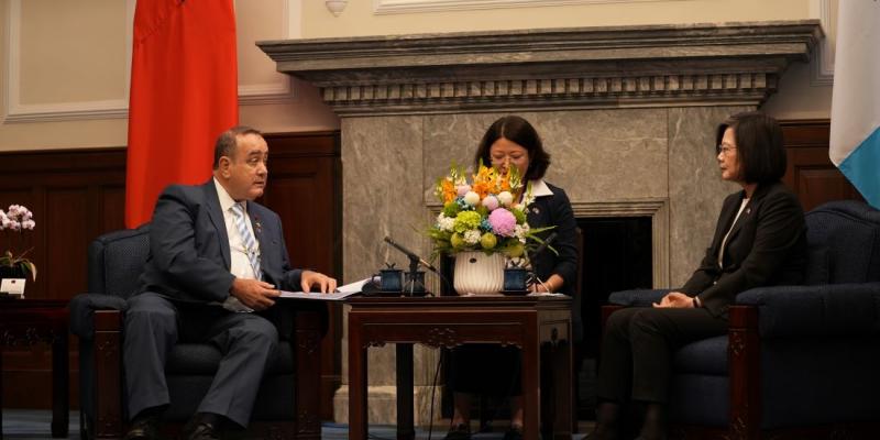 Presidente Alejandro Giammattei 