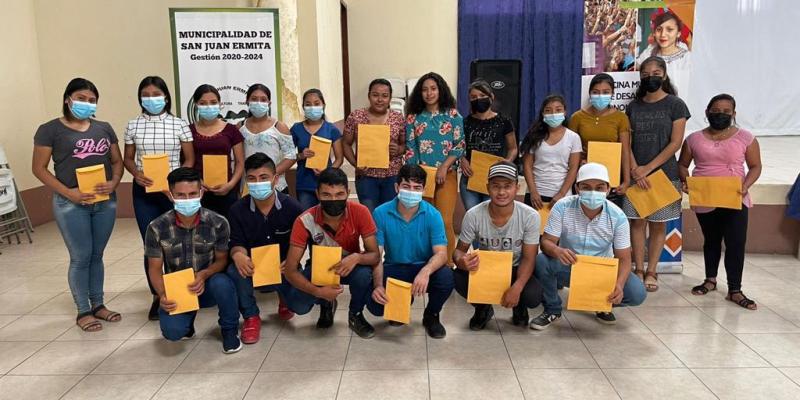 mprendedores de Chiquimula reciben formación en Liderazgo y  Manejo de la Comunicación