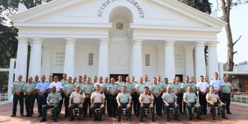 Guatemala recibe la visita de Oficiales alumnos del Ejército de Nicaragua.