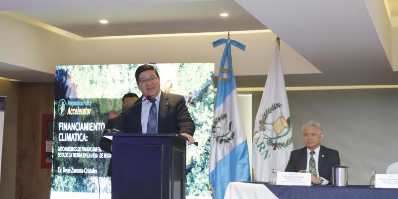 Técnicos del MARN fortalecen sus conocimientos sobre financiamiento de proyectos climáticos